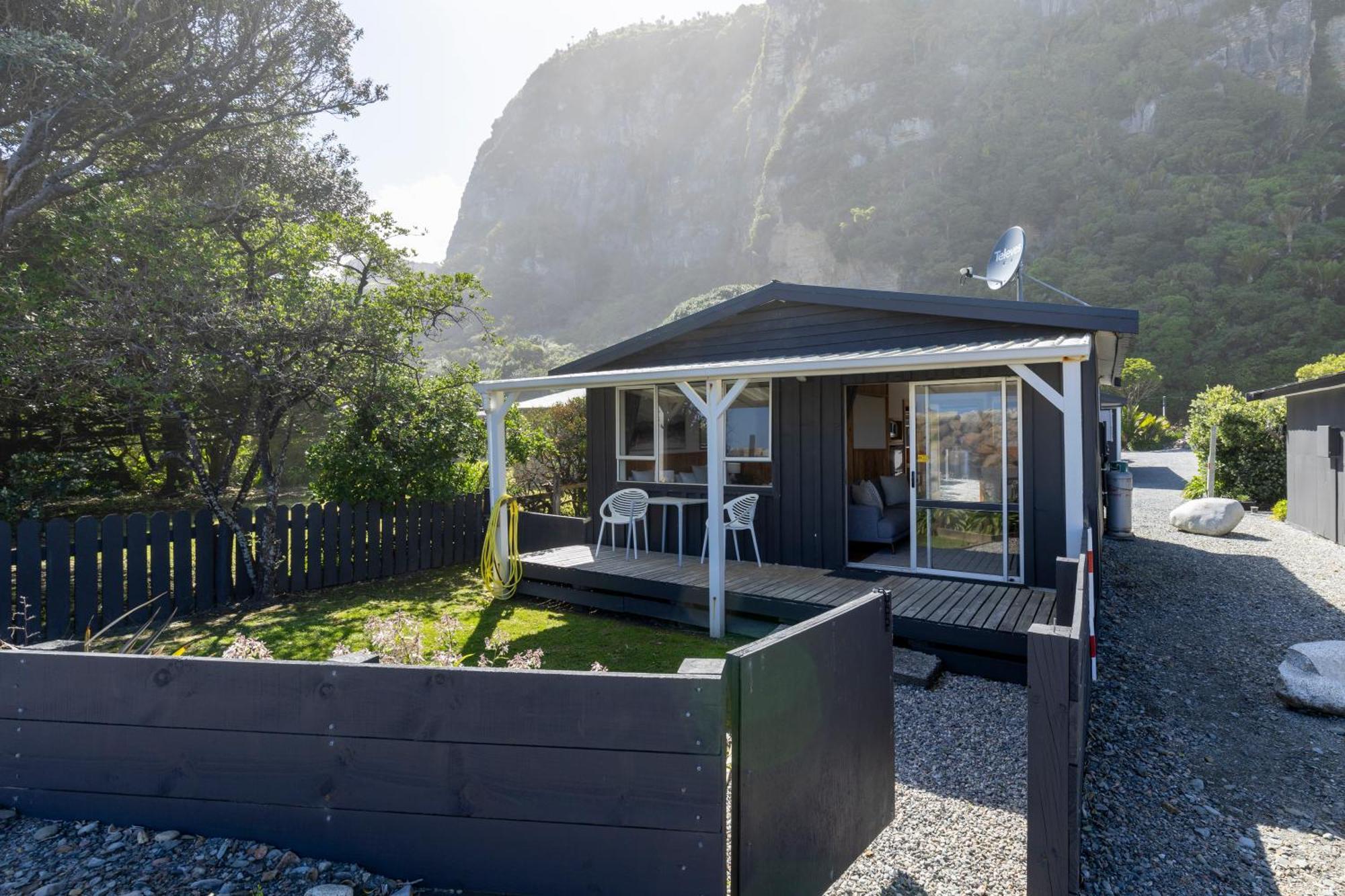 Punakaiki Beachfront Motels 외부 사진